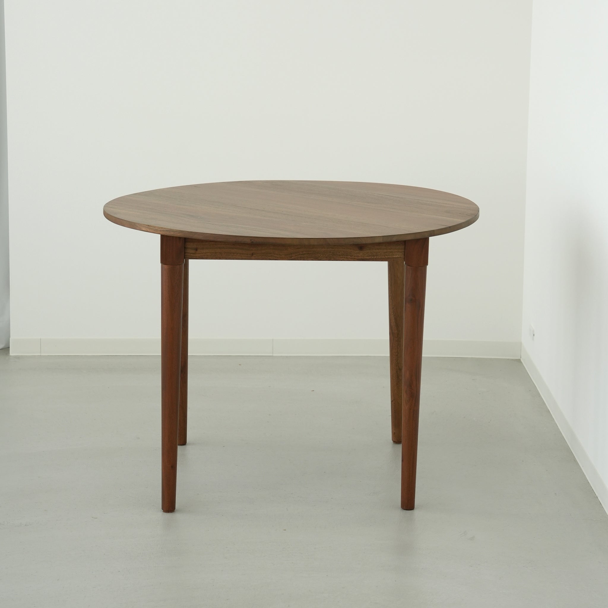 Mahogany dining table cercle