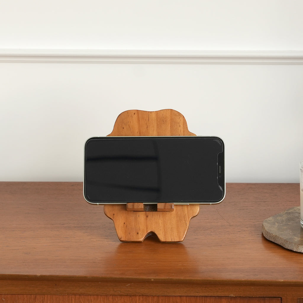 Pine wood smart phone stand