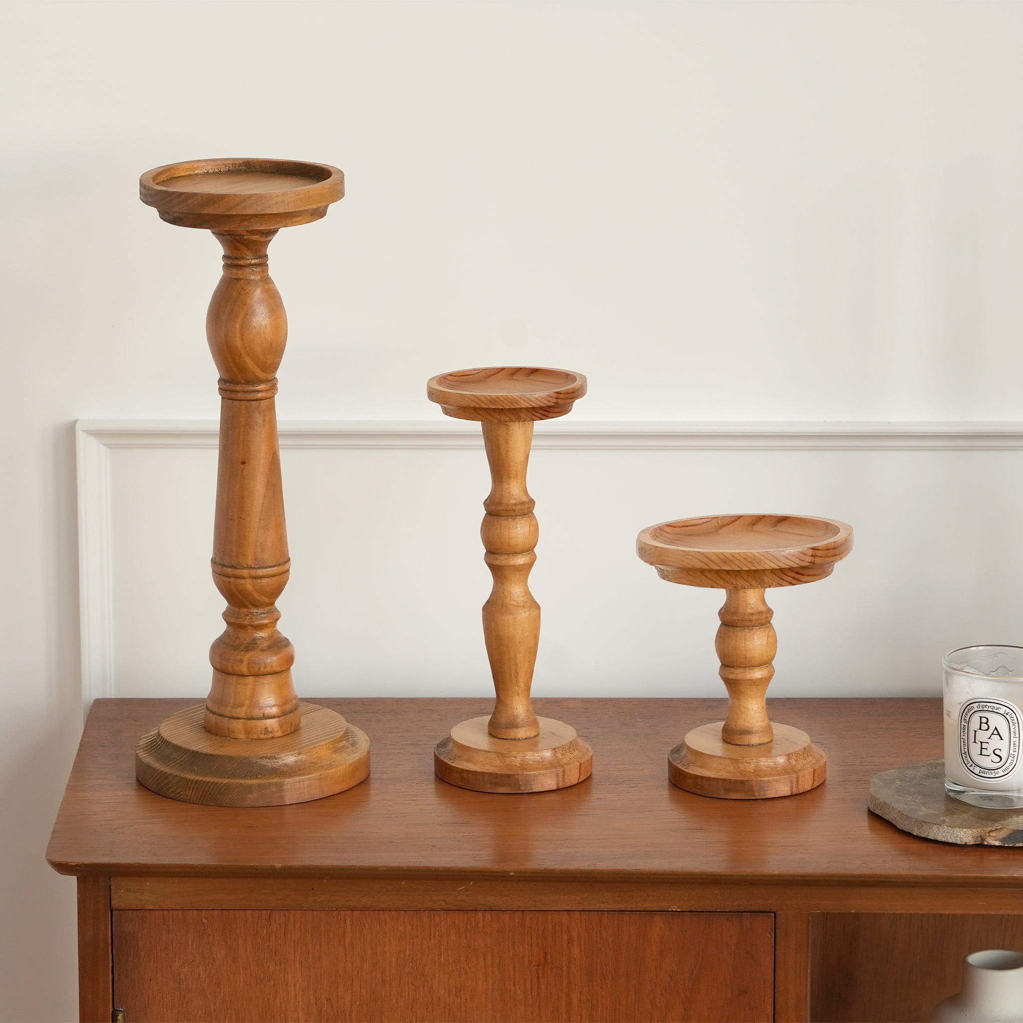 Pine wood candle stand (S/L/XL)
